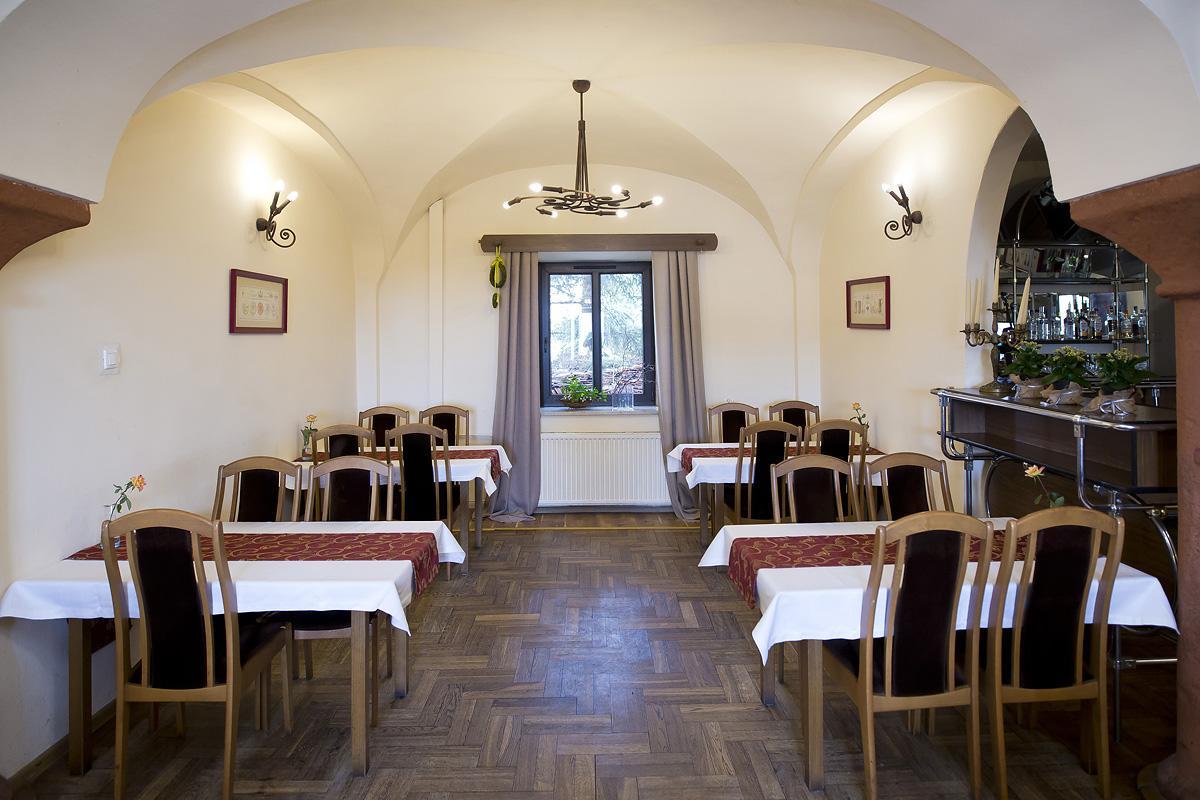 Srebrna Góra Hotel Koniuszy מראה חיצוני תמונה