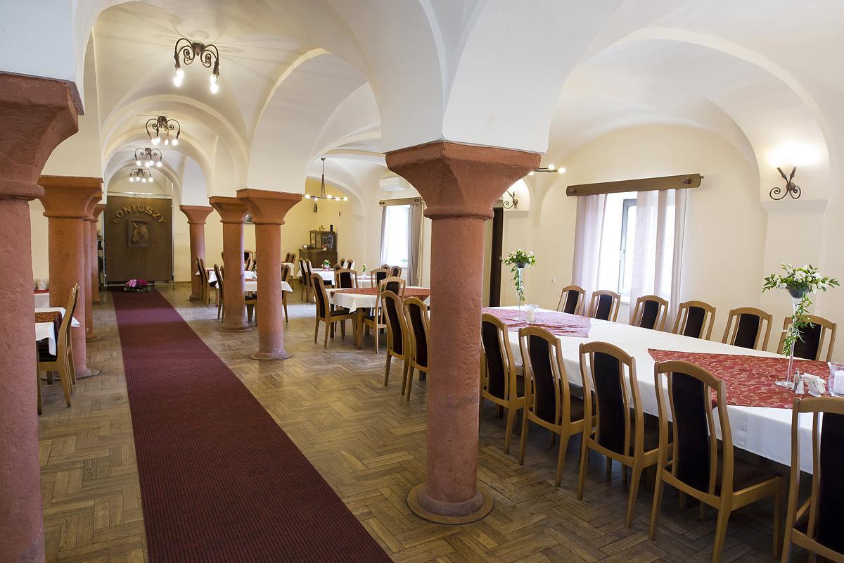 Srebrna Góra Hotel Koniuszy מראה חיצוני תמונה